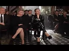 یک دختر, همسر خود را ...